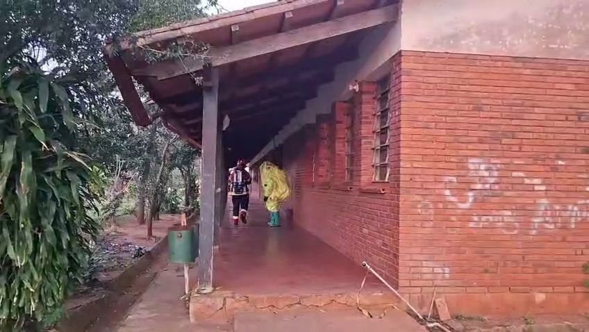 (video)-bomberos-intervinieron-en-colegio-por-derrame-de-veneno!