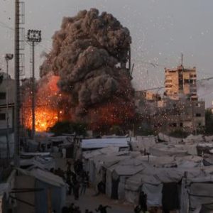 gaza:-larmee-israelienne-annonce-avoir-bombarde-une-mosquee,-afirmar-quelle-servait-de-depot-darmes-du-hamas