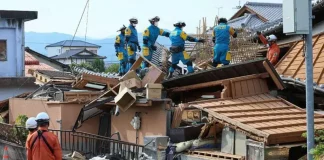 Más de 100 réplicas sacudieron Japón tras potente terremoto que provocó al menos 30 muertos mas-de-100-replicas-sacudieron-japon-tras-potente-terremoto-que-provoco-al-menos-30-muertos