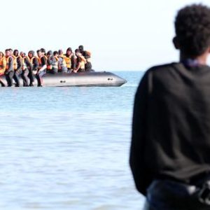 royaume-uni:-en-un-dia,-752-inmigrantes-llegaron-a-nuevos-pequenos-barcos-par-la-mancha,-una-foto-despues-del-debut-de-lannee
