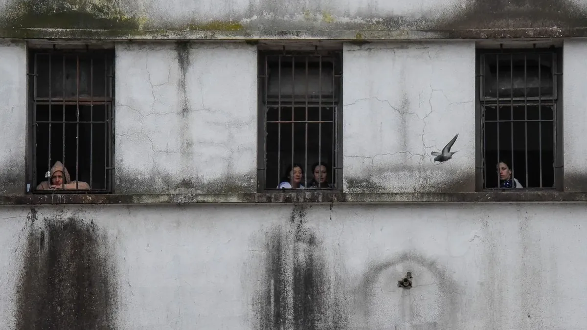ministerio-del-interior-traslada-a-casi-800-reclusas-desde-la-carcel-de-mujeres-de-colon-a-la-nueva-de-punta-de-rieles