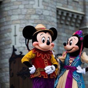 como-ahorrar-dolares-en-la-visita-a-disney:-calendario-de-concurrencia-y-fechas-con-tarifas-reducidas