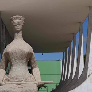 joaquim-falcao-ve-inseguranca-juridica-estimulada-pelo-supremo