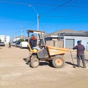 aun-retiran-barro-y-aguas-servidas:-vecinos-de-mirador-de-la-hacienda-evaluan-millonarios-danos