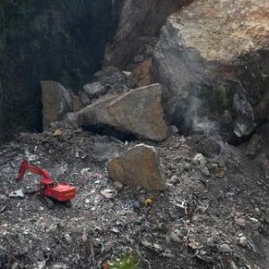 en-chine,-le-bilan-du-glissement-de-terrain-a-chongqing,-dans-le-sud-ouest-du-pays,-salourdit-a-51-morts