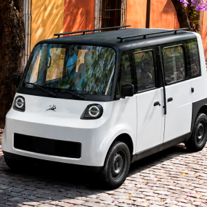 mexico-presenta-su-primer-auto-electrico:-recorre-mas-de-120-km-por-carga-y-buscara-desafiar-el-dominio-de-china-desde-2027