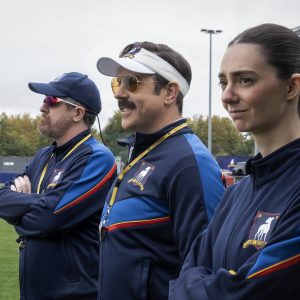 no-clima-da-nova-temporada-de-‘ted-lasso’,-conheca-filmes-e-series-para-assistir-no-apple-tv