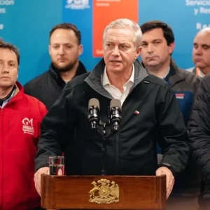 gobierno-busca-asegurar-votos-de-mega-reforma-antes-del-martes