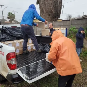 entregan-ayuda-a-pescadores-y-buzos-de-caleta-san-pedro