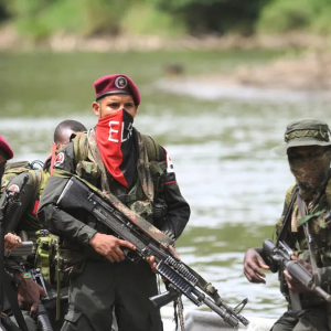 de-la-economia-criminal-del-oro-a-la-captura-de-minerales-criticos:-asi-se-expanden-los-grupos-armados-en-colombia