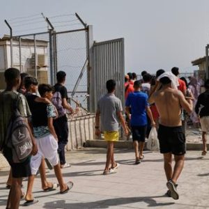 a-fnideq,-pres-de-ceuta,-la-desillusion-des-jeunes-marocains-apres-une-traversee-eclair-en-europe