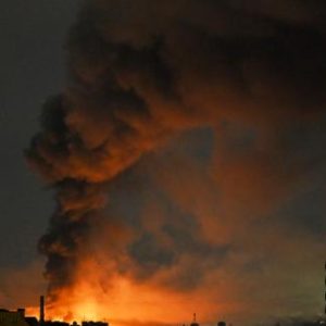 en-direct,-guerre-en-ukraine:-en-une-semaine,-1900drones-et-144missiles-russes-ont-vise-16regions-ukrainiennes,-selon-volodymyr-zelensky