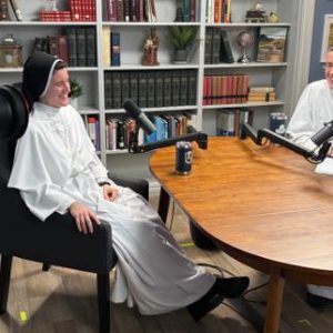 dominican-sisters-open-mic:-des-nonnes-americaines-font-voeu-de-podcast-et-triomphent-en-ligne