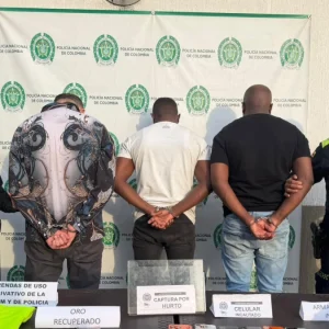 la-fuerza-publica-frustro-plan-de-robar-una-joyeria-con-presunta-participacion-de-un-policia,-su-hermano-y-un-tercer-complice-con-prontuario-en-cali