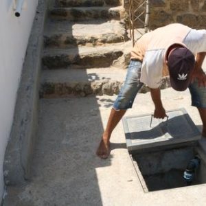 les-gens-viennent-ici-pour-se-reposer.-mais-il-devient-tres-difficile-de-leur-offrir-cette-serenite:-en-tunisie,-le-secteur-du-tourisme-affecte-par-les-coupures-delectricite-et-deau-a-repetition