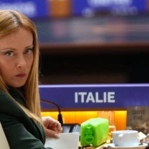 crise-de-ceuta:-giorgia-meloni,-beneficiaire-de-la-solidarite-de-bruxelles,-en2023,-a-lampedusa,-veut-isoler-lespagne