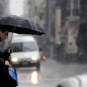doble-alerta-amarilla-de-inumet-por-tormentas-fuertes:-se-amplio-la-zona-y-ahora-alcanza-a-13-departamentos