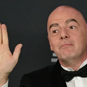 las-dos-mujeres-que-impulsaron-el-boicot-al-plan-de-gianni-infantino,-quien-propuso-un-plan-para-vender-a-inversores-privados-los-derechos-comerciales-del-mundial