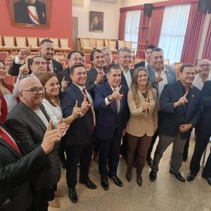 horacio-cartes-pidio-a-candidatos-a-intendentes-ganar-en-los-19-distritos-de-central