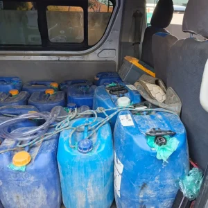 chuquisaca:-1.300-litros-de-gasolina-eran-transportados-de-manera-irregular