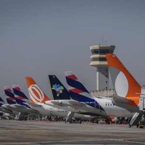 companhias-aereas-estao-represando-repasse-de-custos-aos-consumidores,-diz-fecomerciosp