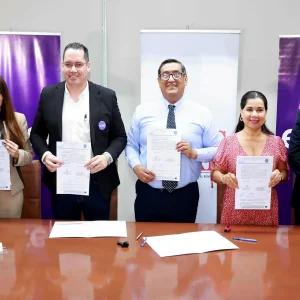 entel-y-la-uagrm-impulsan-el-desarrollo-tecnologico-y-la-inclusion-digital-en-bolivia