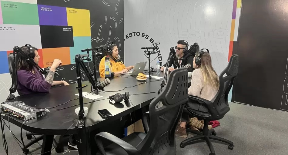 conmocion:-murio-de-un-infarto-durante-el-estreno-de-su-programa-de-streaming