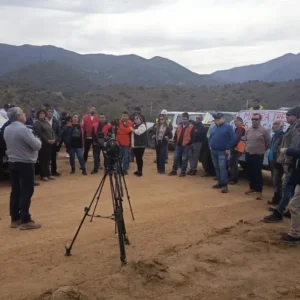 minera-tres-valles-acuerda-plan-de-pago-con-proveedores-tras-movilizacion