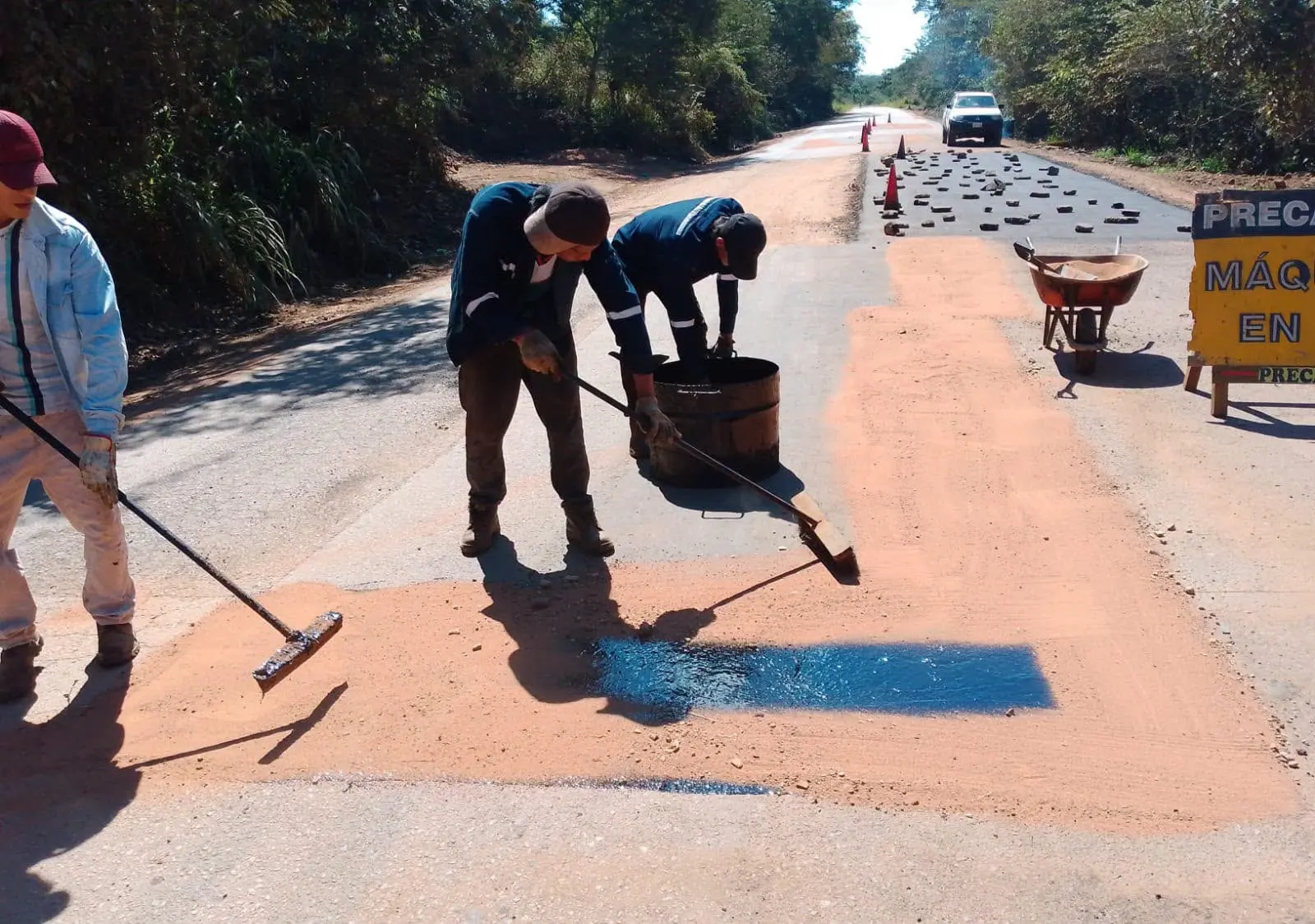 la-abc-refuerza-mantenimiento-en-la-via-san-ramon-san-ignacio