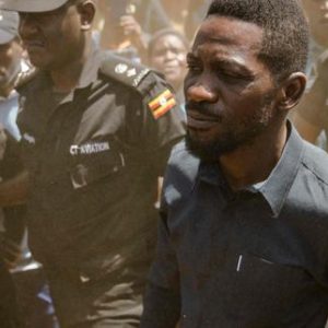 ma-tete-a-ete-mise-a-prix-par-le-fils-du-president:-bobi-wine,-le-premier-opposant-en-ouganda,-raconte-sa-fuite-du-pays