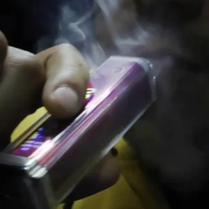 adolescentes-chilenos:-1-de-cada-3-probo-un-vapeador,-alerta-minsal
