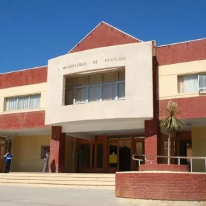 funcionario-municipal-denuncia-ataque-a-su-auto-con-excremento-en-punitaqui