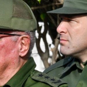 les-etats-unis-sanctionnent-le-ministre-des-forces-armees-cubain,-le-general-alvaro-lopez-miera,-et-un-reseau-dapprovisionnement-en-armes