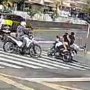 tentativa-de-assalto-a-motociclista-termina-com-dois-mortos-por-pms-em-santo-andre