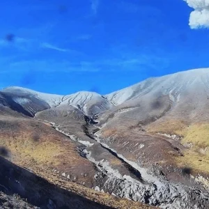 volcan-purace-mantiene-alerta-naranja-por-cambios-en-sus-parametros-y-persistencia-en-la-emision-de-gases
