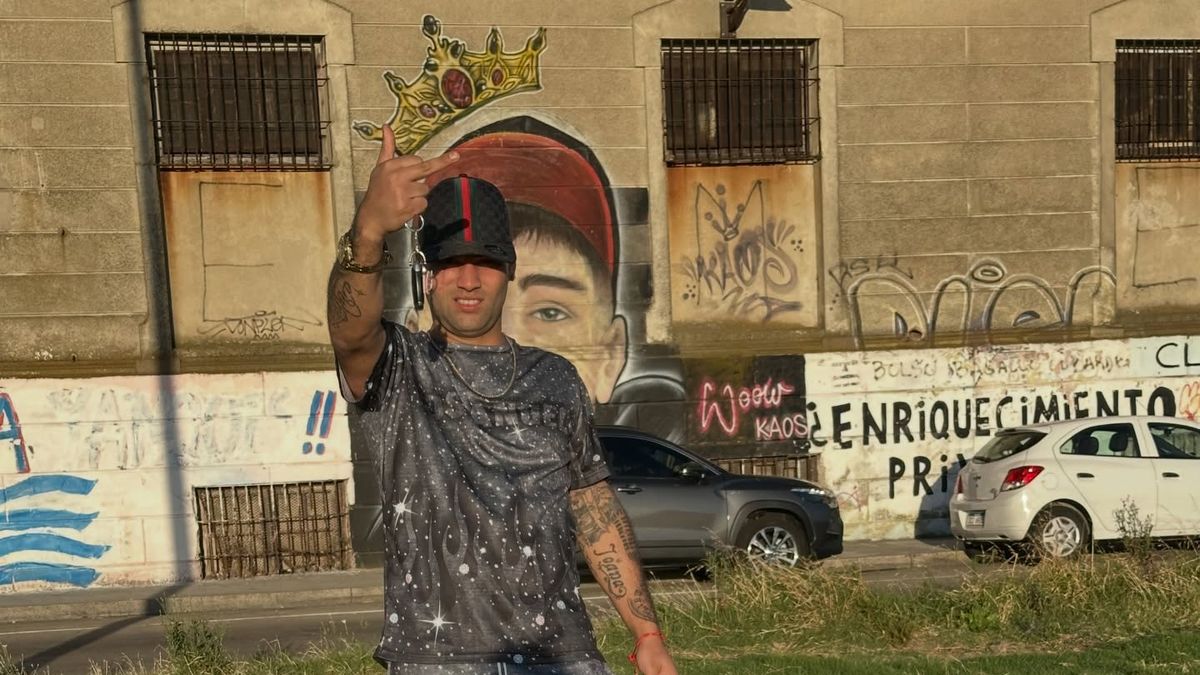 un-cantante-de-trap-entre-los-detenidos-y-una-persecucion-a-contramano-en-la-rambla:-lo-que-se-sabe-de-la-explosion-a-un-cajero-en-parque-miramar