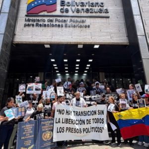 familiares-de-presos-politicos-exigen-ingreso-de-la-cidh-y-organismos-internacionales