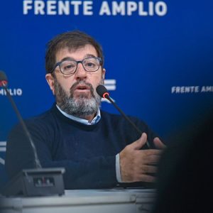 fernando-pereira-tras-plenario-del-fa:-“probablemente-orsi-no-luzca-tan-bien-en-la-tribuna”-como-lacalle-pou-“pero-en-la-cancha-gobierna-mejor”