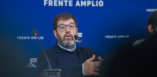 Fernando Pereira tras Plenario del FA: “Probablemente Orsi no luzca tan bien en la tribuna” como Lacalle Pou “pero en la cancha gobierna mejor” fernando-pereira-tras-plenario-del-fa:-“probablemente-orsi-no-luzca-tan-bien-en-la-tribuna”-como-lacalle-pou-“pero-en-la-cancha-gobierna-mejor”