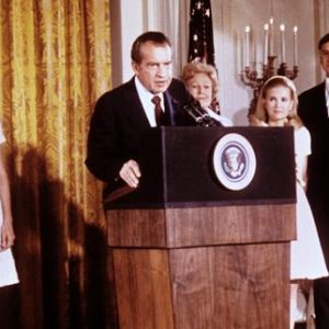 aux-etats-unis,-la-droite-trumpiste-rehabilite-richard-nixon