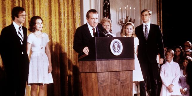 aux-etats-unis,-la-droite-trumpiste-rehabilite-richard-nixon