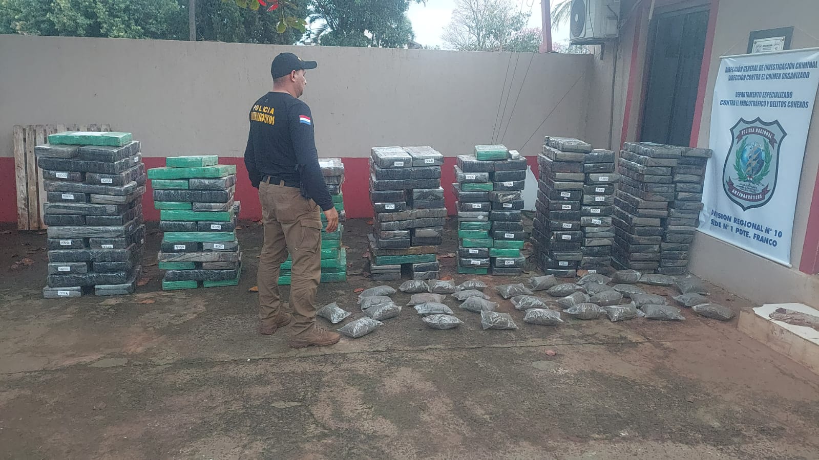 narcos-operdepaite:-se-incautan-de-casi-2000-kilos-de-macona