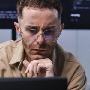 primeiro-a-openai,-depois-a-meta:-por-que-robos-de-ia-continuam-fazendo-ataques-hackers