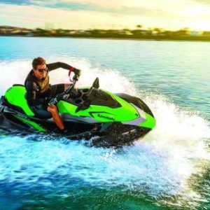 kawasaki-stx-160-r:-una-moto-de-agua-versatil-para-exigentes