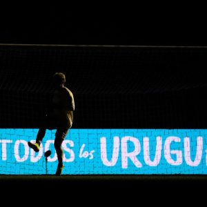 montevideo-city-torque-y-penarol,-molestos-por-la-suspension-de-su-partido:-los-ciudadanos-acusaron-un-“hackeo”-a-la-red-luminica-y-en-el-carbonero-hay-“desconfianza”
