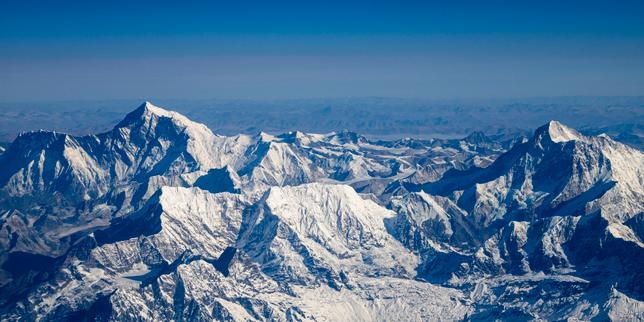 nepal:-les-corps-de-cinq-alpinistes-recuperes-sur-le-mont-yalung-ri,-huit-mois-apres-leur-disparition-dans-une-avalanche