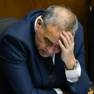 danos-en-vina:-investigan-a-senador-espinoza-por-presunta-vif