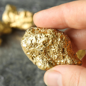 la-mayoria-de-las-personas-las-tira-sin-pensarlo-dos-veces:-muchas-contienen-oro-valioso