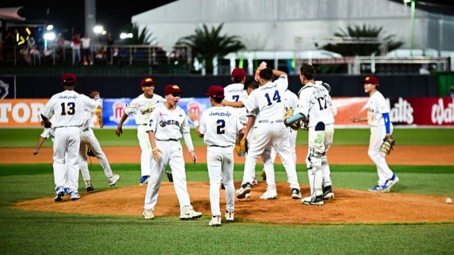 sueno-truncado:-equipo-venezolano-regresa-al-pais-y-queda-fuera-de-serie-del-caribe-kids