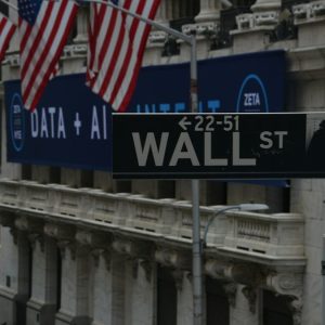 wall-street-retoma-la-senda-de-los-records-mientras-donald-trump-y-scott-bessent-prometen-un-acuerdo-con-iran-“en-un-dia-o-dos”